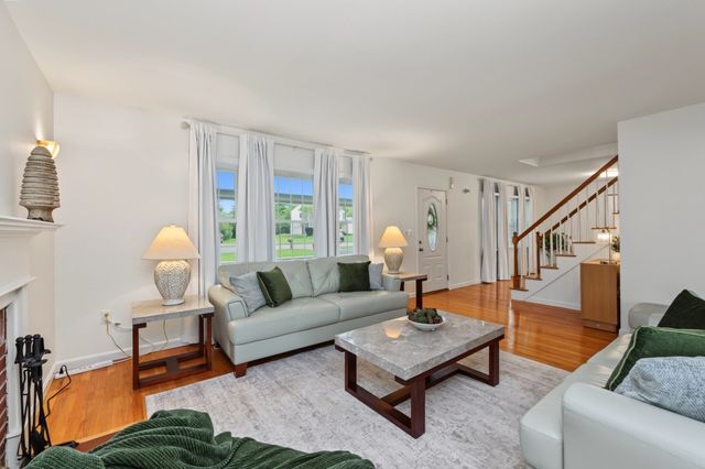 9 Old Homestead, Methuen, MA 01844