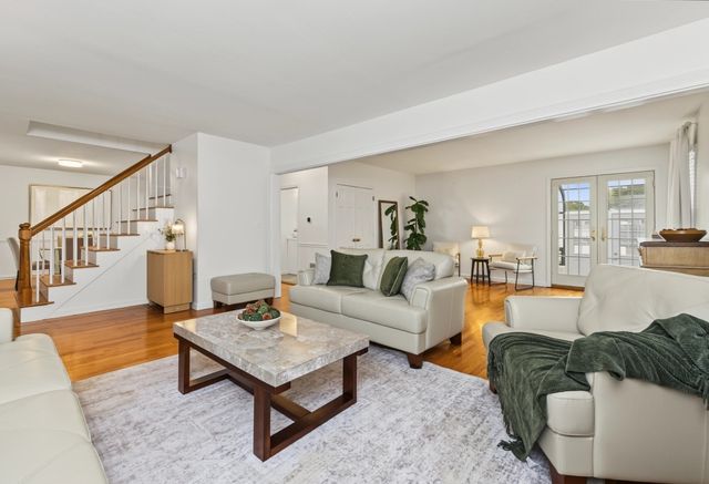 9 Old Homestead, Methuen, MA 01844