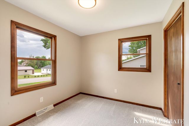1689 Slater Street, Dorr Twp, MI 49323