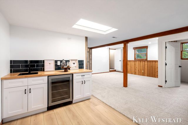 1689 Slater Street, Dorr Twp, MI 49323