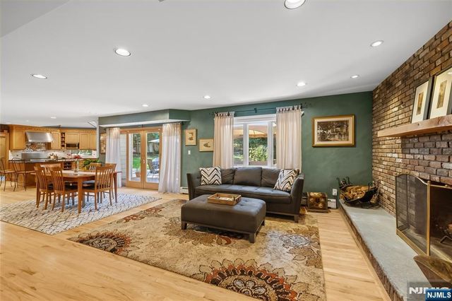55 Glen Road, Woodcliff Lake, NJ 07677
