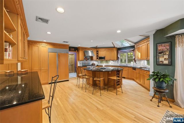 55 Glen Road, Woodcliff Lake, NJ 07677