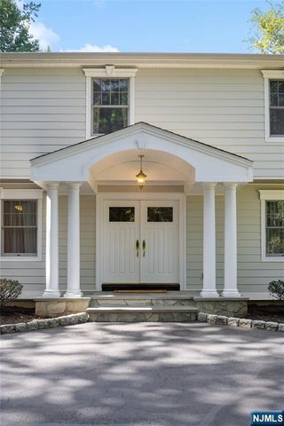 55 Glen Road, Woodcliff Lake, NJ 07677