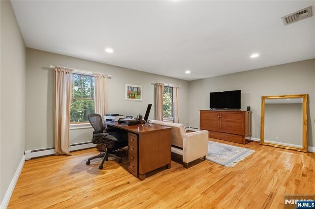 55 Glen Road, Woodcliff Lake, NJ 07677