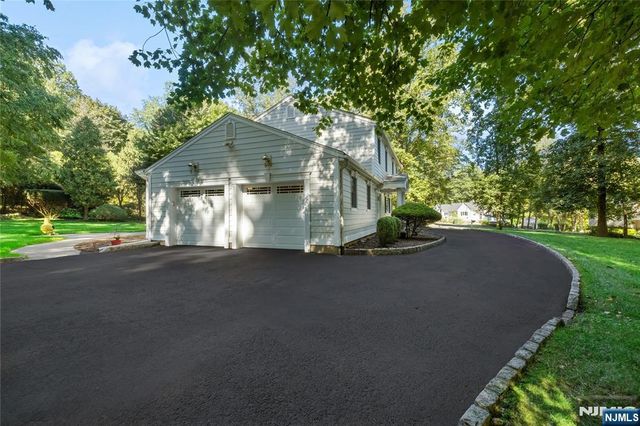 55 Glen Road, Woodcliff Lake, NJ 07677