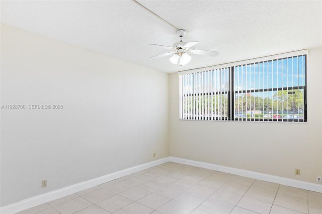 16400 Golf Club Rd 104, Weston, FL 33326