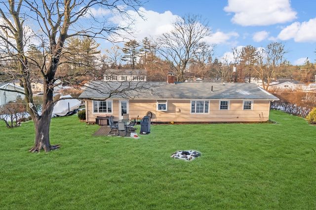 17 Francine Rd, Framingham, MA 01701