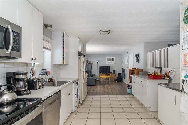 17 Francine Rd, Framingham, MA 01701