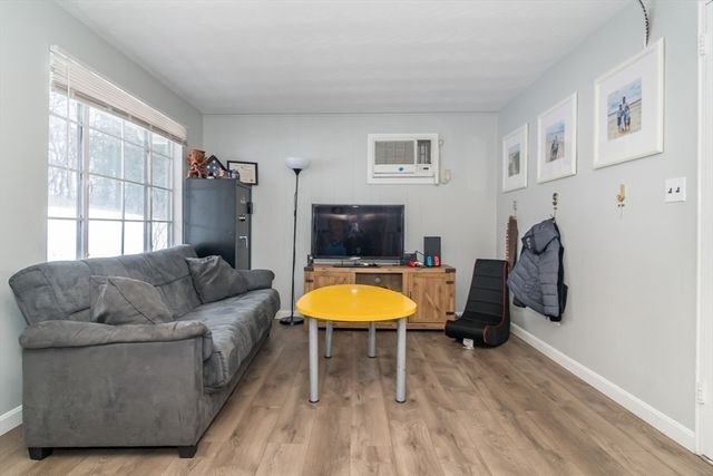 17 Francine Rd, Framingham, MA 01701