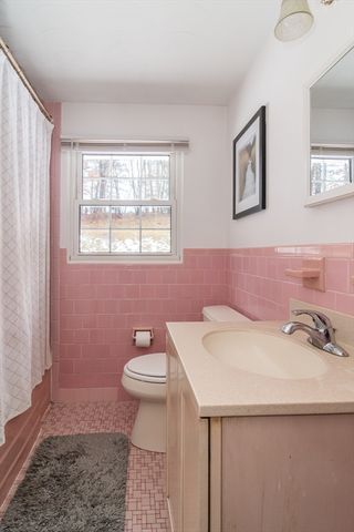 17 Francine Rd, Framingham, MA 01701