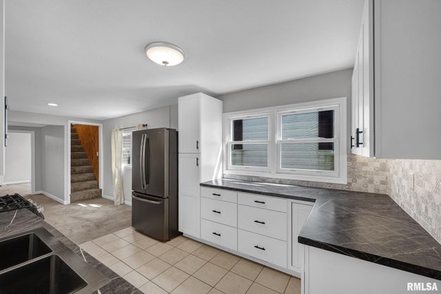 116 HOLLAND Court, Creve Coeur, IL 61610
