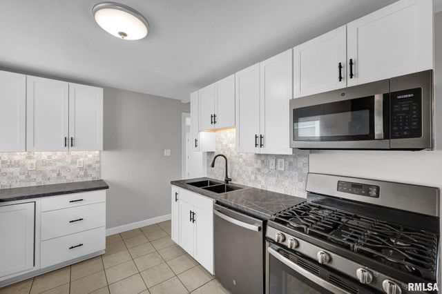 116 HOLLAND Court, Creve Coeur, IL 61610