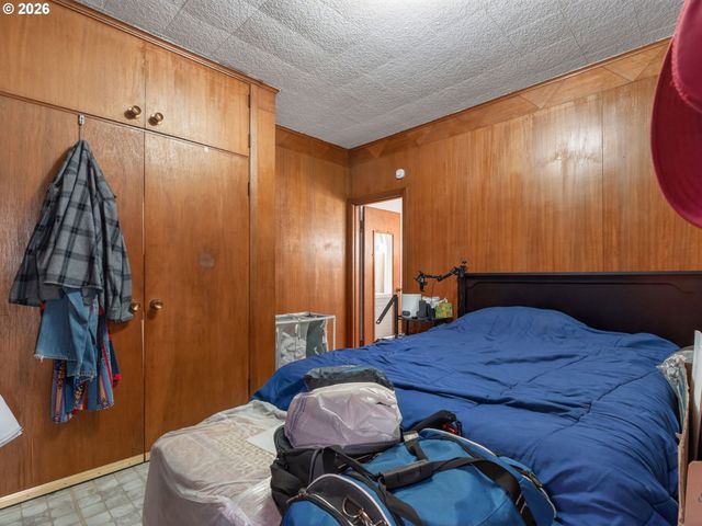 2612 ESTHER St, Vancouver, WA 98660