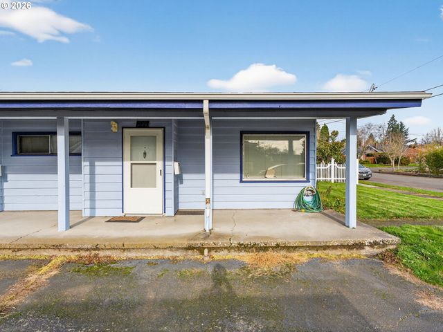 2612 ESTHER St, Vancouver, WA 98660