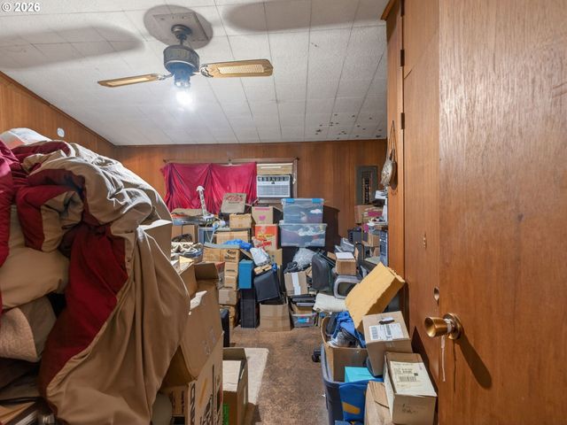 2612 ESTHER St, Vancouver, WA 98660