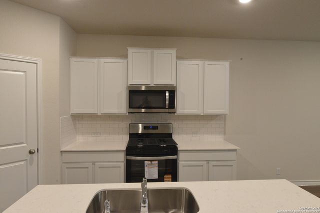 21042 Watercourse Way, San Antonio, TX 78266