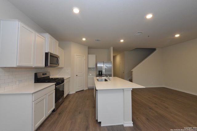 21042 Watercourse Way, San Antonio, TX 78266