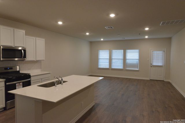21042 Watercourse Way, San Antonio, TX 78266