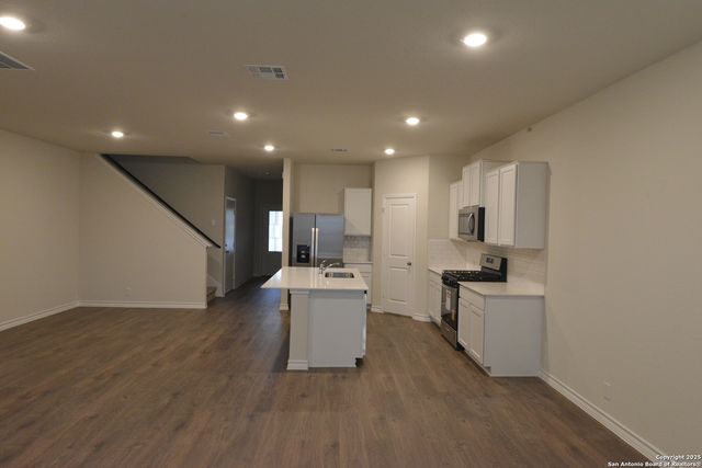 21042 Watercourse Way, San Antonio, TX 78266