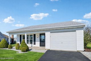 5 Carol Court, Manchester, NJ 08759