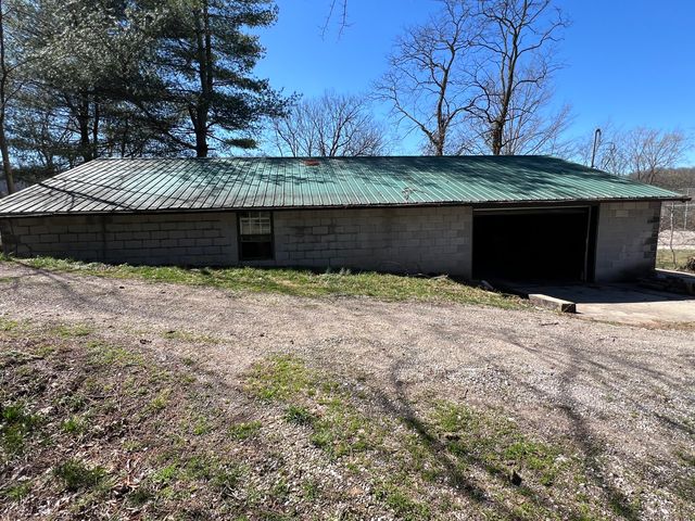 1860 Ford Road, Winchester, KY 40391