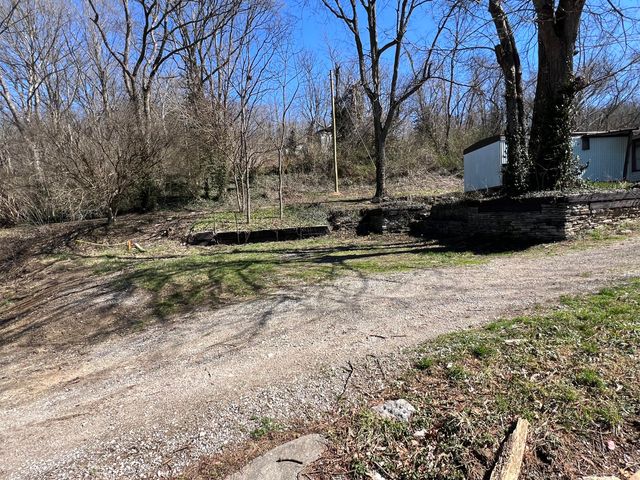 1860 Ford Road, Winchester, KY 40391