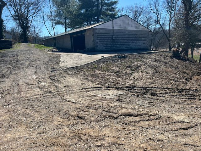 1860 Ford Road, Winchester, KY 40391