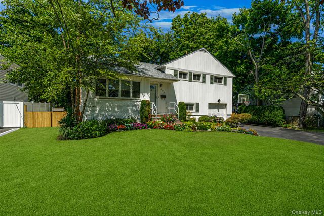 838 Virginia Avenue, North Bellmore, NY 11710