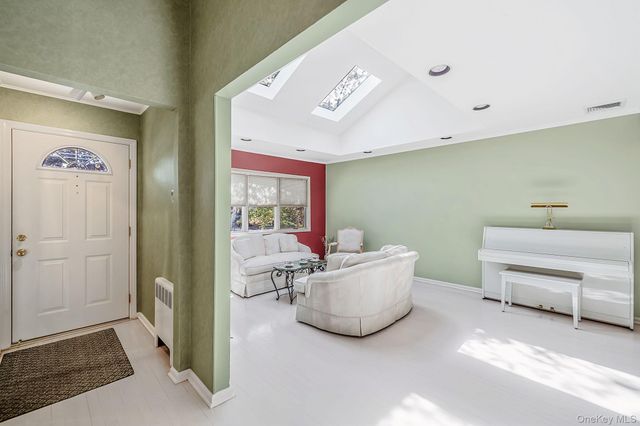 838 Virginia Avenue, North Bellmore, NY 11710
