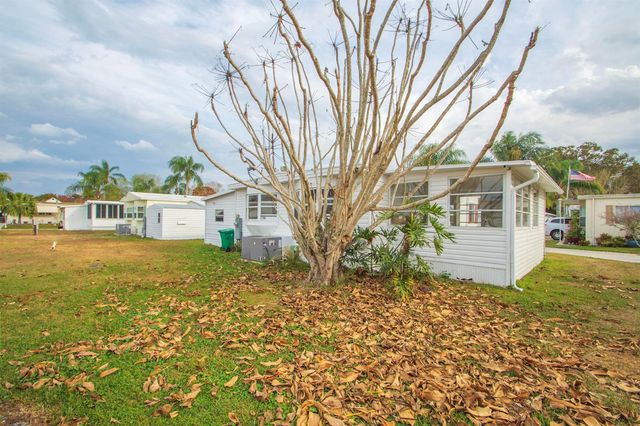 5 Santa Fe Lane, Port St. Lucie, FL 34952