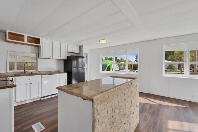 5 Santa Fe Lane, Port St. Lucie, FL 34952