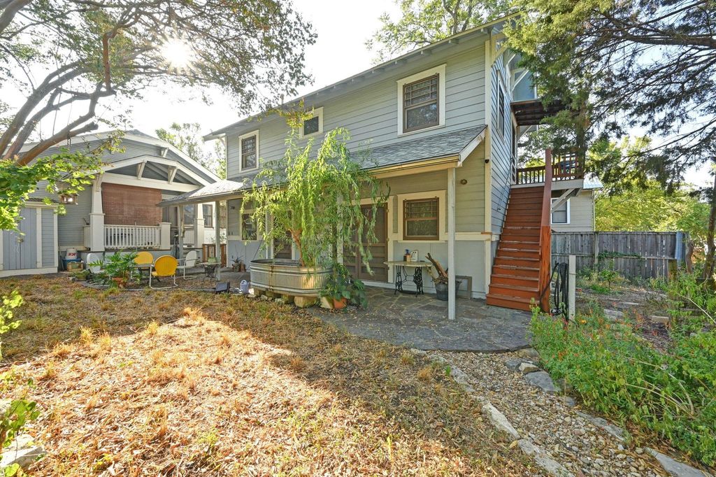 2838 Pearl ST B, Austin, TX 78705