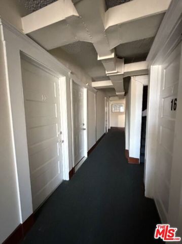 903 N Edgemont Street, Los Angeles, CA 90029