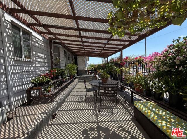 903 N Edgemont Street, Los Angeles, CA 90029