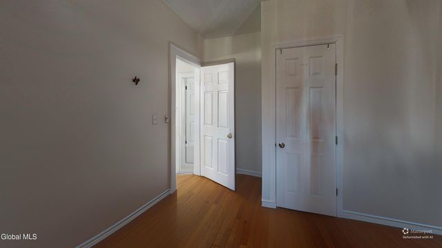 31 Woodlawn Avenue, Albany, NY 12208