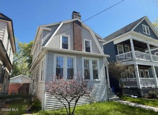 31 Woodlawn Avenue, Albany, NY 12208