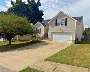 344 Chalet Cir, Clarksville, TN 37040