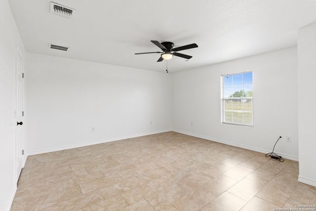 1034 County Road 6710, Natalia, TX 78059