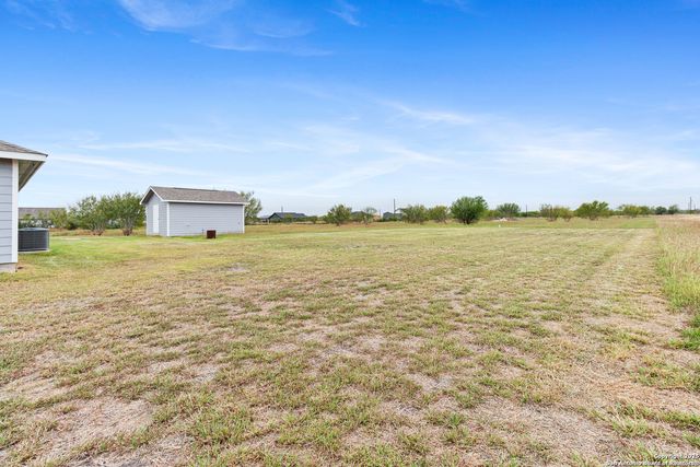 1034 County Road 6710, Natalia, TX 78059