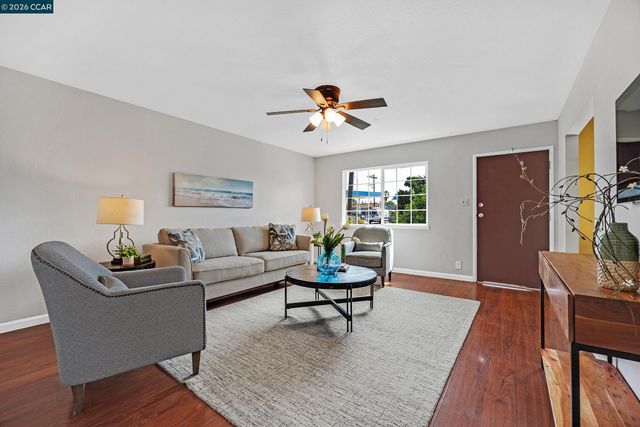 107 De Normandie Way, Martinez, CA 94553