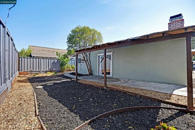 107 De Normandie Way, Martinez, CA 94553