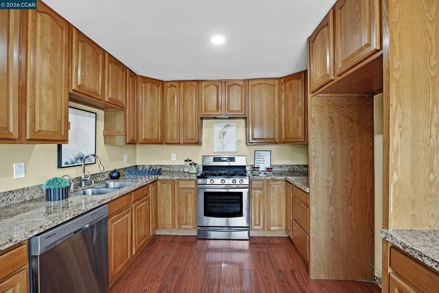 107 De Normandie Way, Martinez, CA 94553