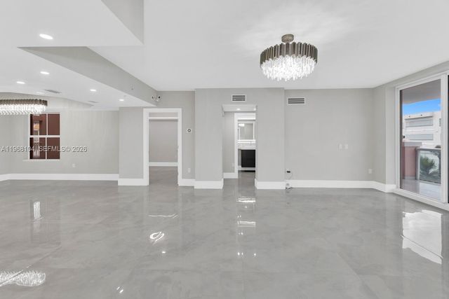 2051 SE 3rd Street 406, Deerfield Beach, FL 33441