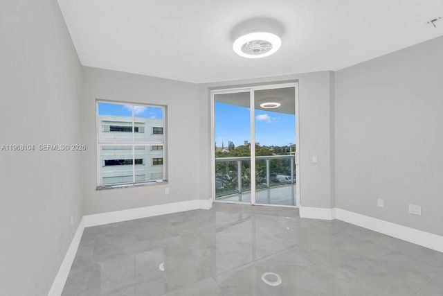 2051 SE 3rd Street 406, Deerfield Beach, FL 33441