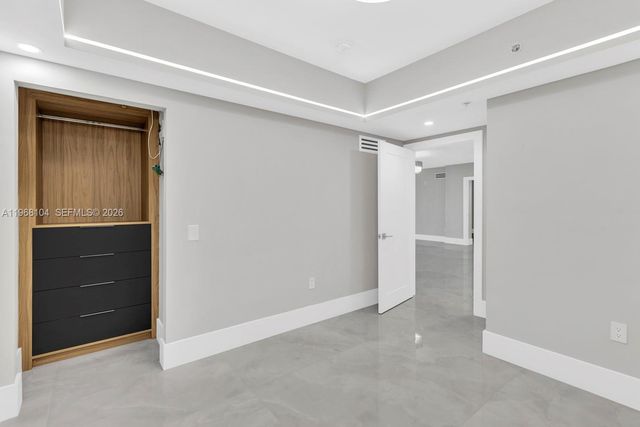 2051 SE 3rd Street 406, Deerfield Beach, FL 33441