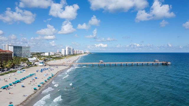 2051 SE 3rd Street 406, Deerfield Beach, FL 33441