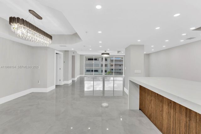 2051 SE 3rd Street 406, Deerfield Beach, FL 33441