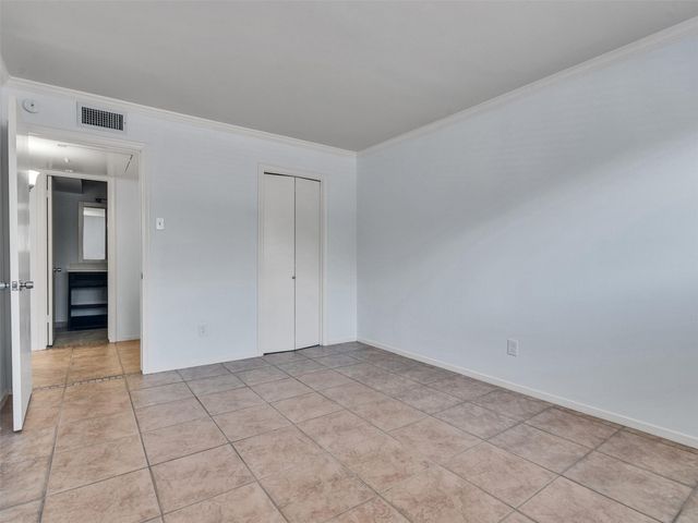 5230 Arboles Drive 4, Houston, TX 77035