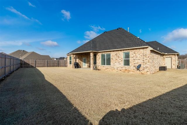 1040 NW 17th Place, Newcastle, OK 73065