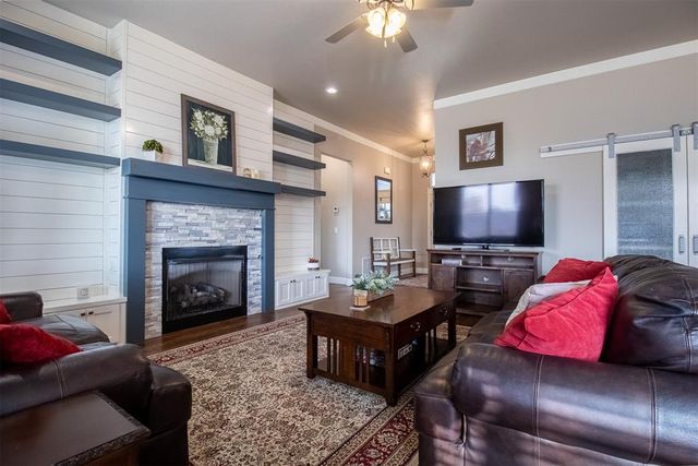 1040 NW 17th Place, Newcastle, OK 73065